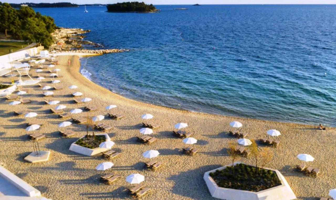 Апартаменты Maria Mare Ровинь Экстерьер фото
